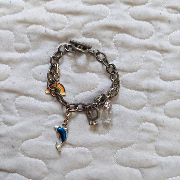 (3 for 12$) Cute charm bracelet with removable charms - Picture 2 of 3